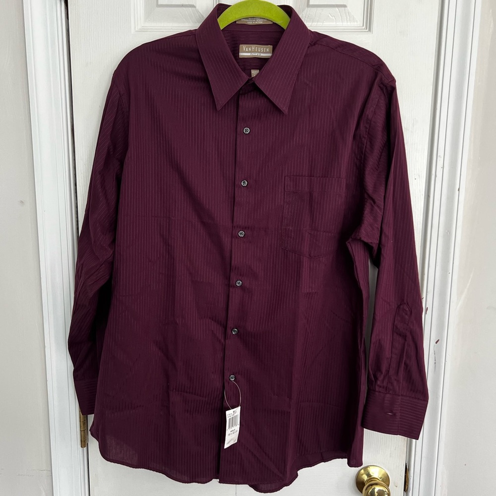 Van Heusen Mens Button Down Fitted Shirt Size Large Color Merlot